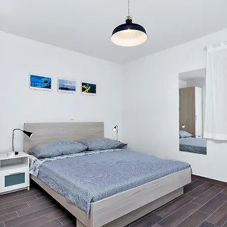 Franzeta Apartamento Makarska