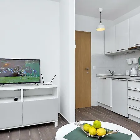 Apartment Franzeta *